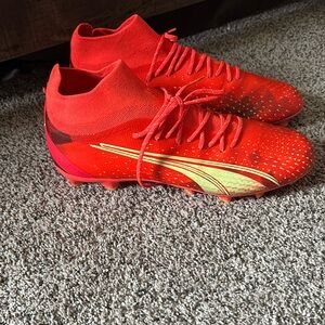 Mens Puma Soccer Cleats